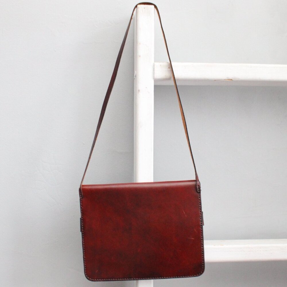 Vintage Brown Leather Flap Stone Accent Shoulder Bag Purse - Picture 2 of 4